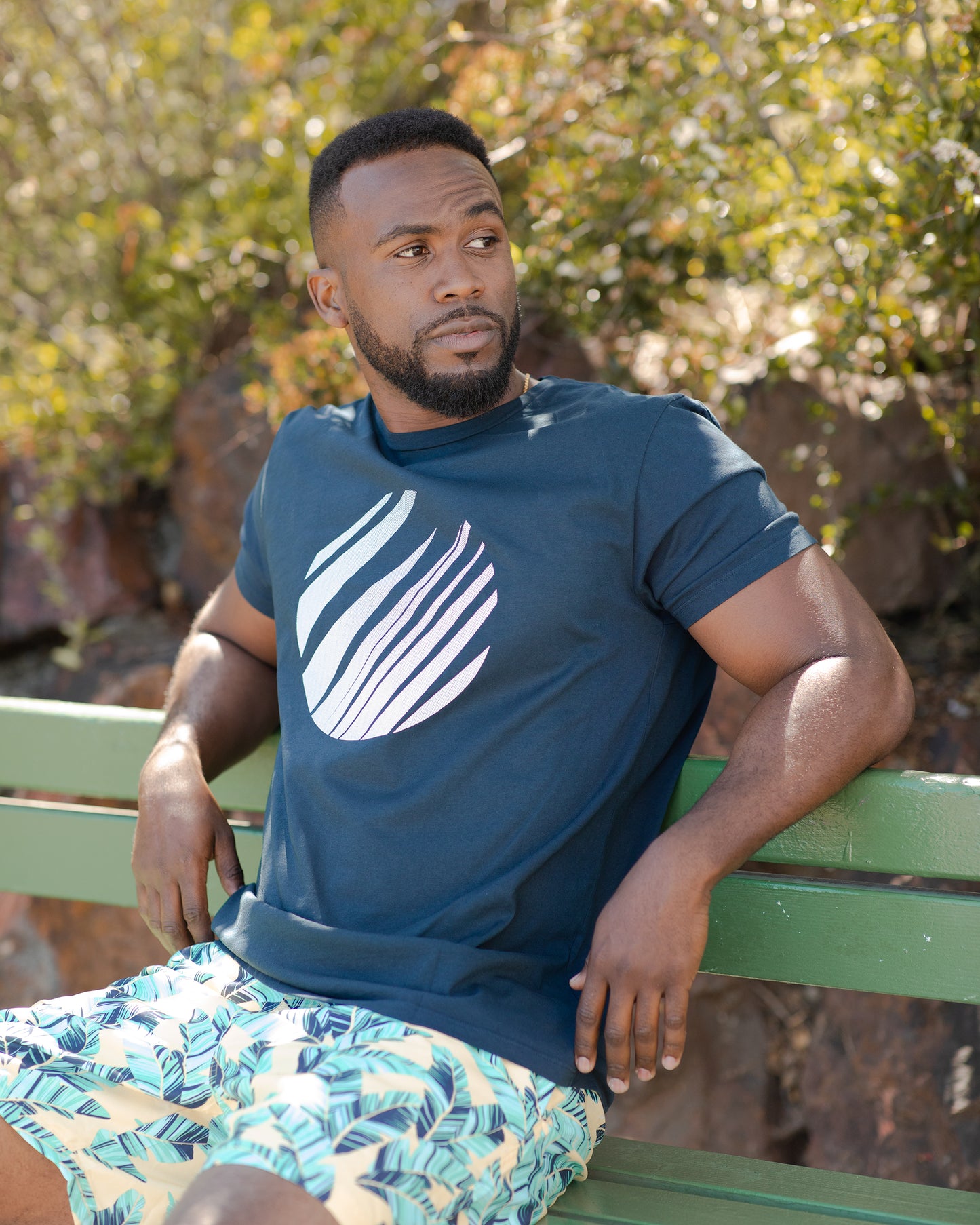 Palm Circle Tee, Navy-VESTIGE